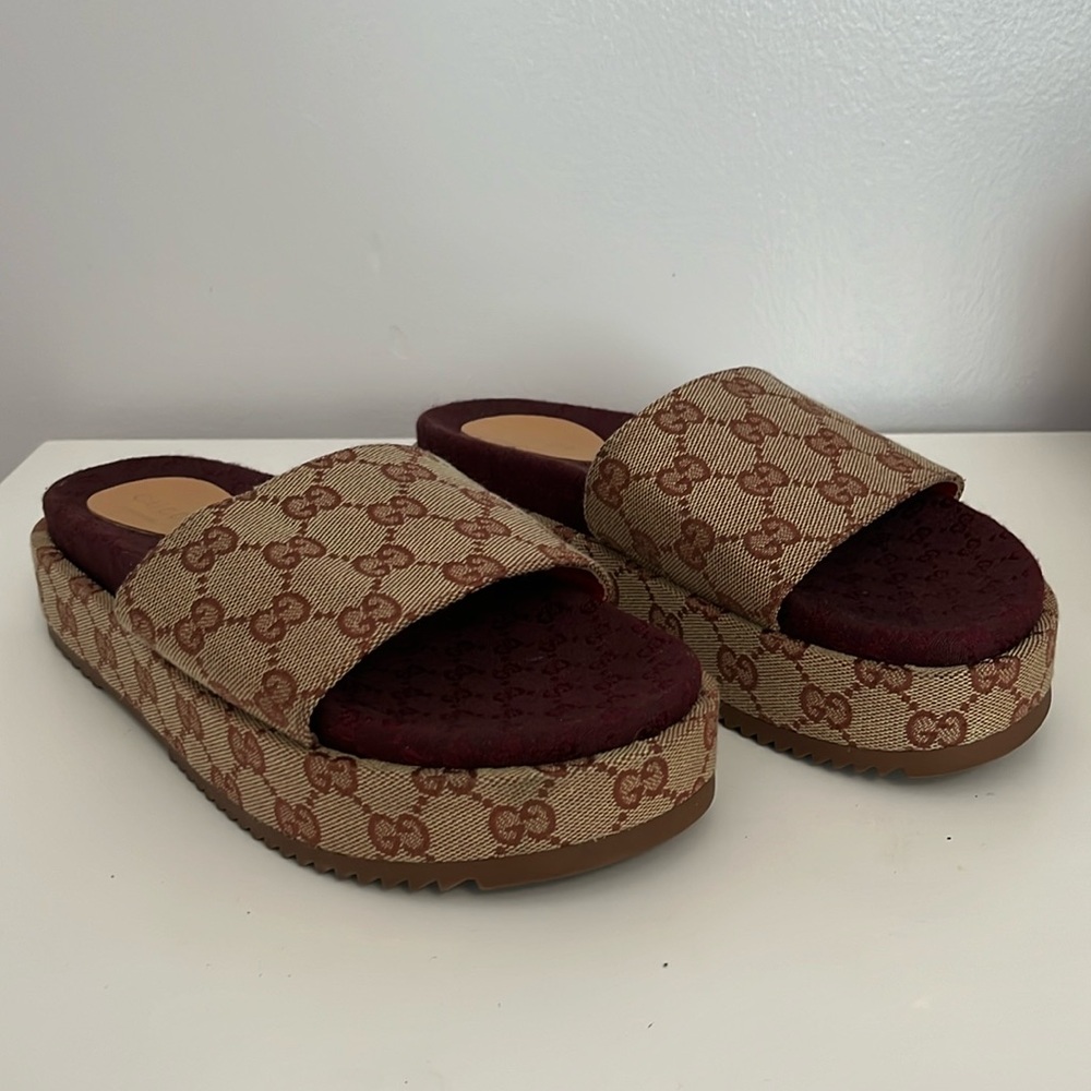 Slide platform sandals